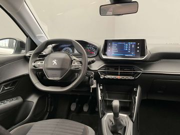 Car image 30