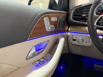 Car image 39