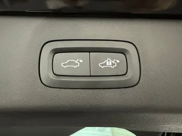 Car image 49