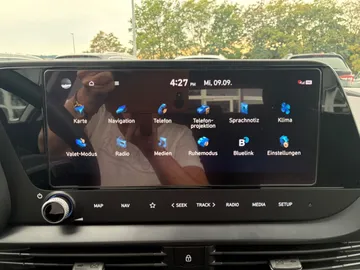 Car image 24
