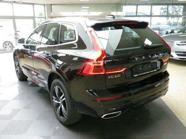 Volvo XC60 AWD T8 298 kW image number 12