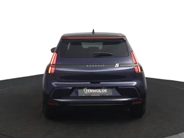 Car image 40