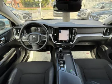 Car image 32