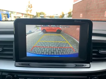 Car image 27