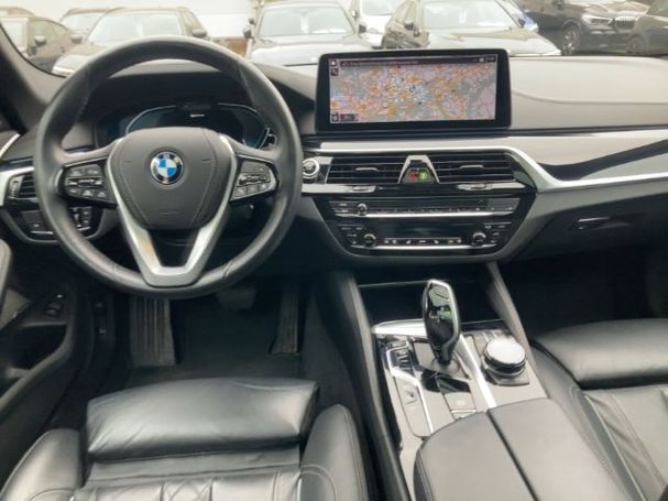 BMW 530 Touring xDrive 215 kW image number 7