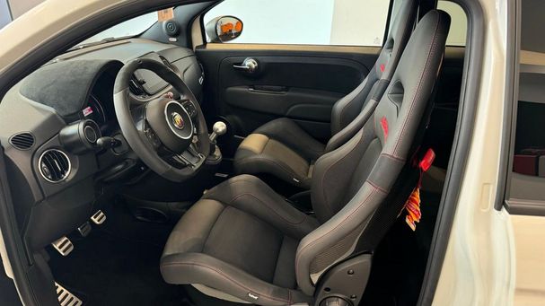 Abarth 695 132 kW image number 4