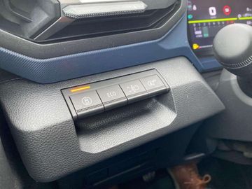 Car image 37