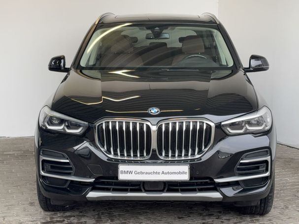 BMW X5 45e xDrive 290 kW image number 3