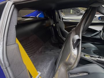 Car image 35