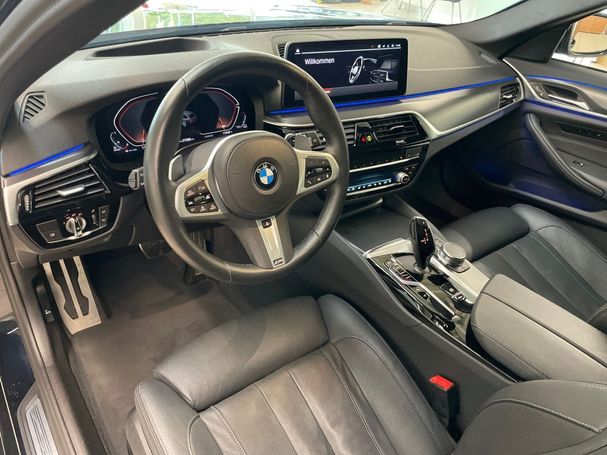 BMW 520d Touring xDrive 140 kW image number 11