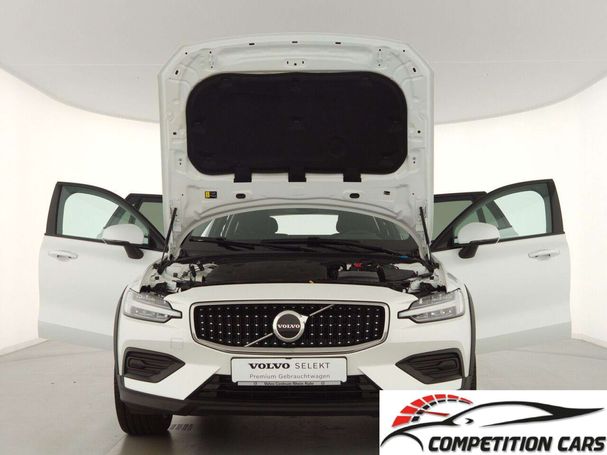 Volvo V60 Cross Country AWD B4 145 kW image number 12