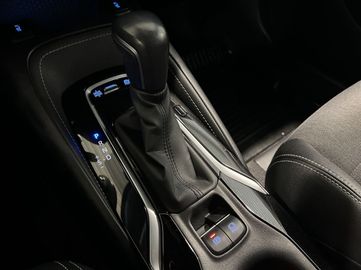 Car image 23