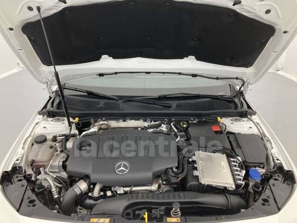 Mercedes-Benz A 200 d 8G-DCT Line 110 kW image number 13