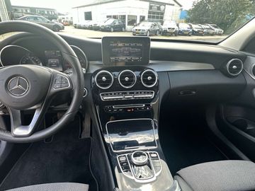 Car image 28