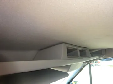 Car image 40