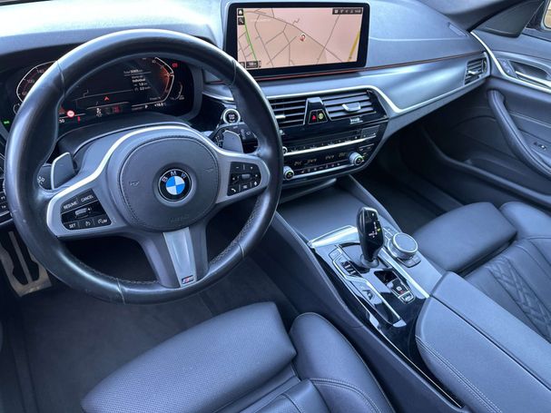 BMW 530d Touring xDrive 210 kW image number 8