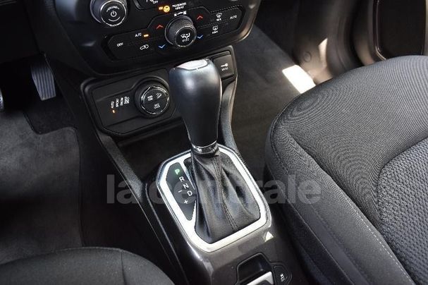 Jeep Renegade 1.3 Turbo PHEV 140 kW image number 7