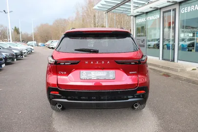 Car image 4