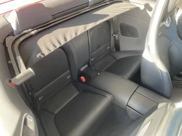 Car image 29