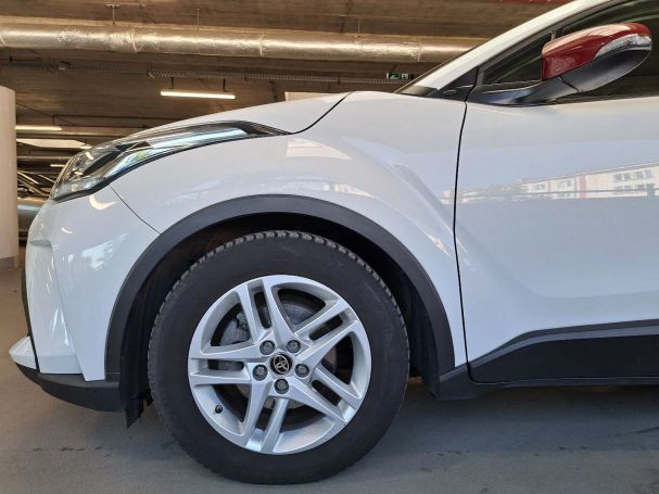 Toyota C-HR 90 kW image number 33