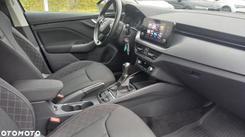 Car image 32