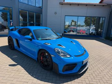 Car image 2