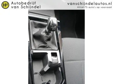 Car image 36