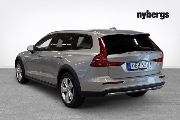 Volvo V60 Cross Country AWD B4 147 kW image number 5