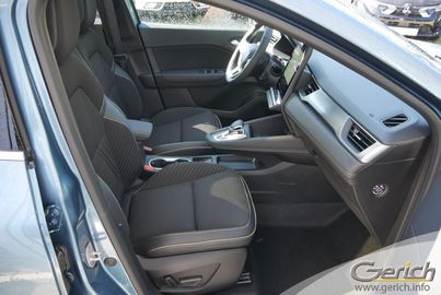 Car image 15