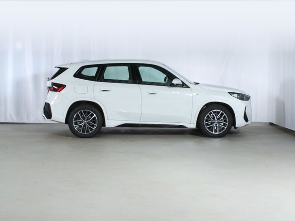 BMW iX1 eDrive20 M Sport 150 kW image number 5