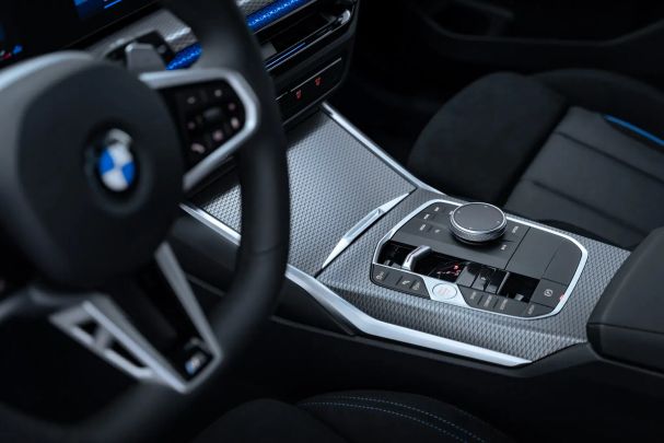 BMW 320i M Sport xDrive 135 kW image number 21