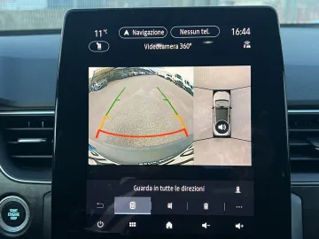Car image 30