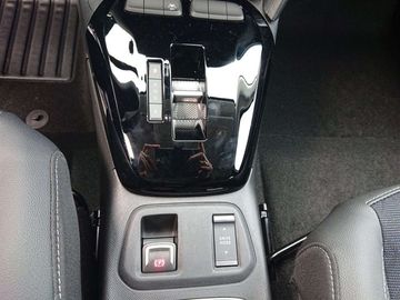 Car image 26