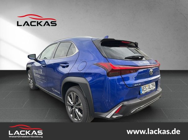 Lexus UX 300h 146 kW image number 4