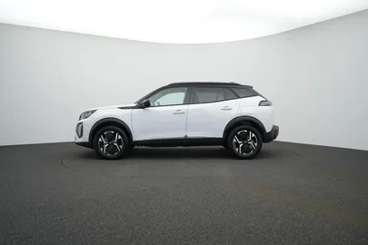 Car image 21
