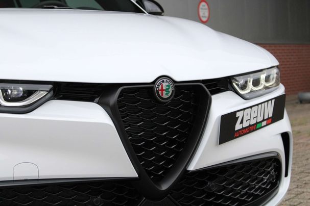 Alfa Romeo Tonale 1.5 Veloce 118 kW image number 3