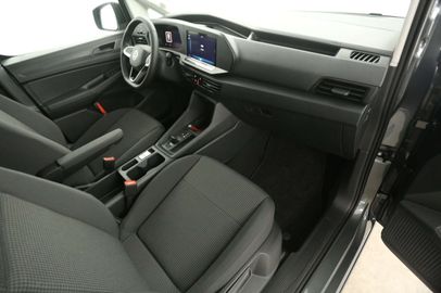 Car image 23