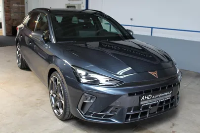 Car image 28