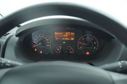 Car image 26