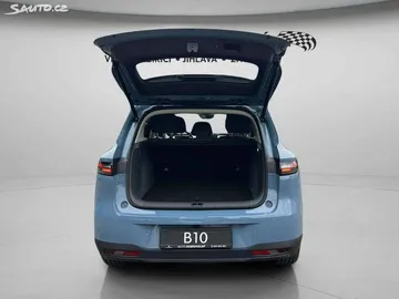 Car image 30
