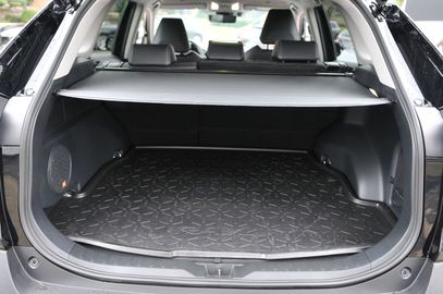 Car image 37