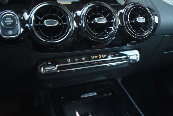 Mercedes-Benz B 180 100 kW image number 36