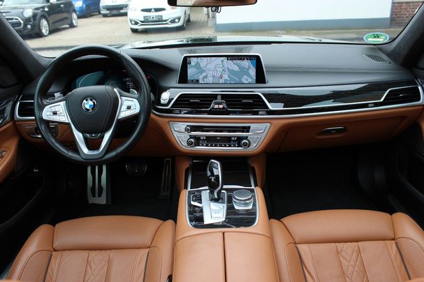 BMW 730d M Sport 210 kW image number 12