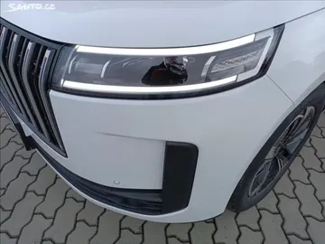 Car image 27