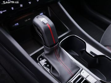 Car image 30