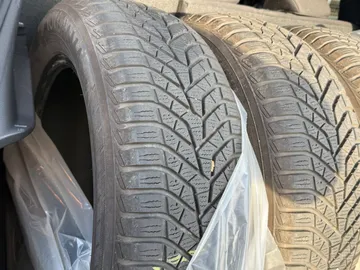 Car image 32
