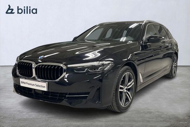 BMW 520d Touring xDrive 140 kW image number 1