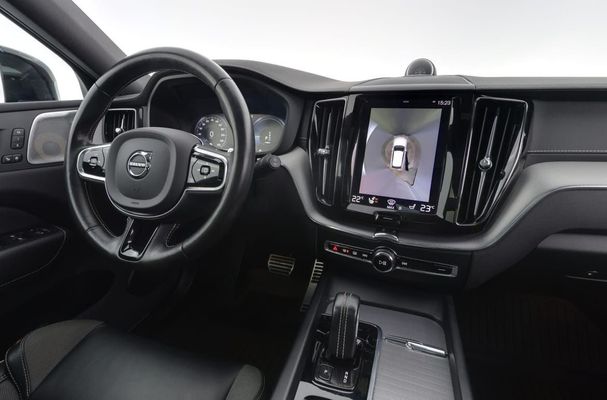 Volvo XC60 AWD T8 314 kW image number 8