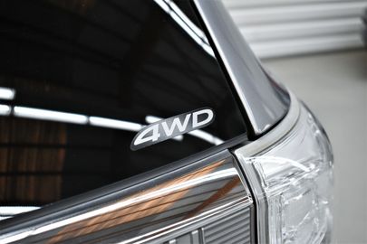 Car image 30