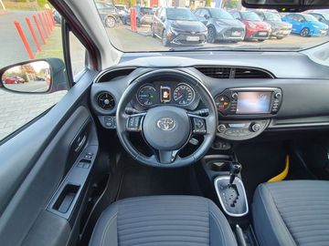 Car image 12